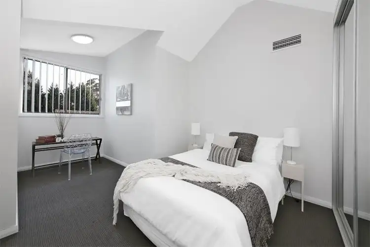 Sixth view of Homely villa listing, 4/190 Lambeth Street, Picnic Point NSW 2213