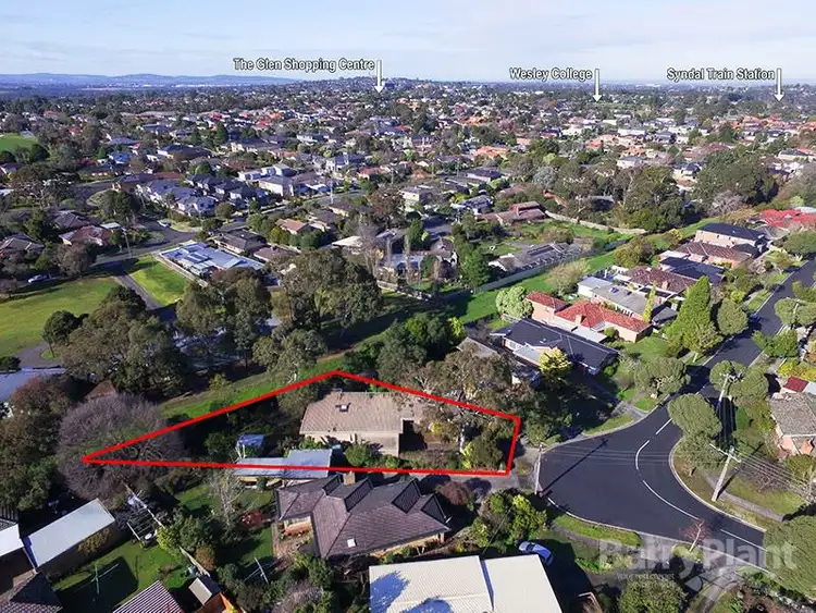 13 Packham Crescent, Glen Waverley VIC 3150
