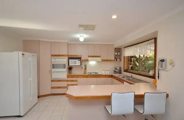 Fifth view of Homely house listing, 18 Kooyong Court, Echuca VIC 3564