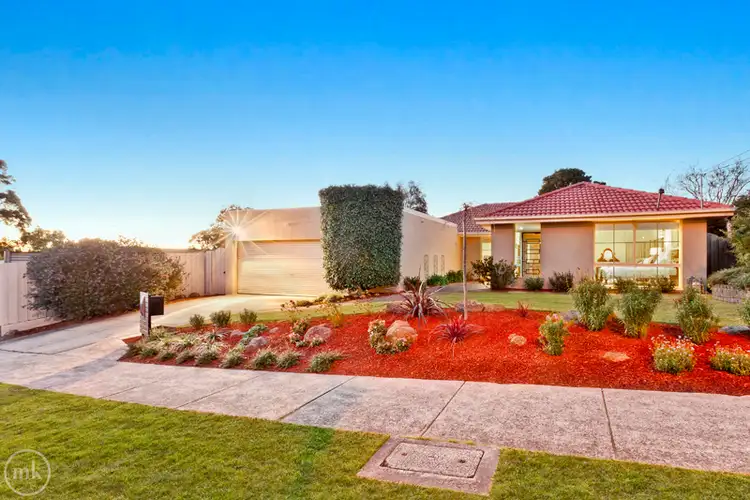 7 Allumba Drive, Saint Helena VIC 3088