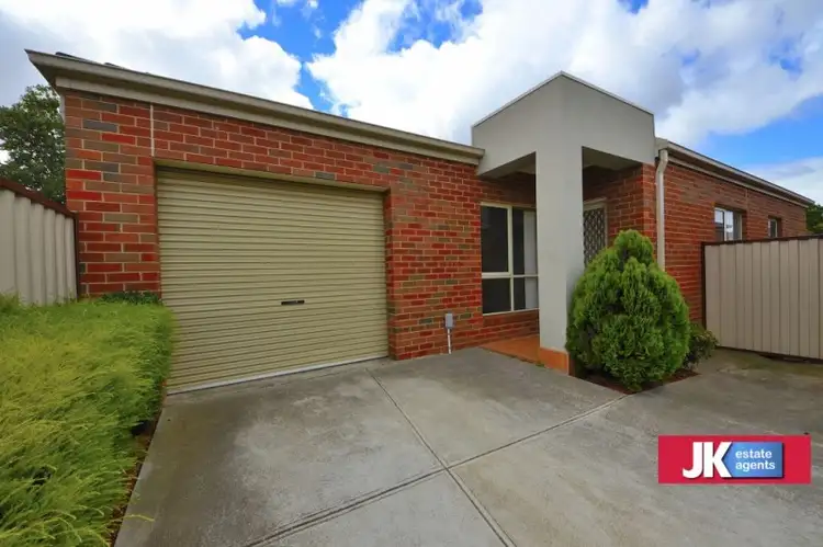 2/9 Windle Court, Truganina VIC 3029