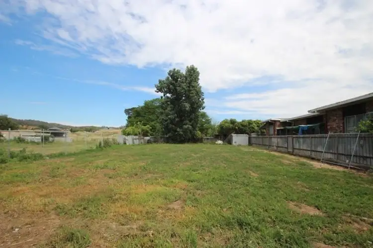 571 Lyne Street, Lavington NSW 2641