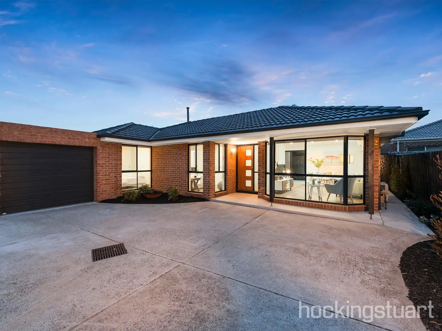 Main view of Homely townhouse listing, 2/24 Steedman Street, Mordialloc VIC 3195
