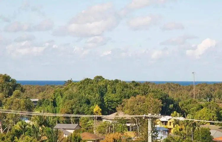 1/8 Mibbin Parade, Banora Point NSW 2486