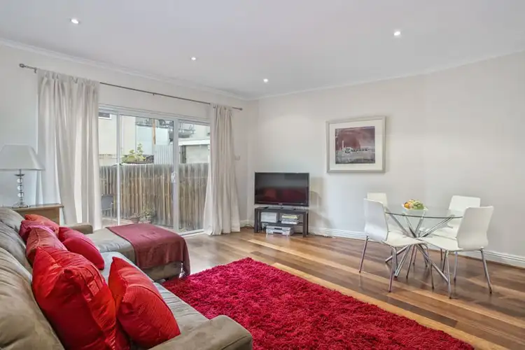 3/2A Norwood Street, Flemington VIC 3031