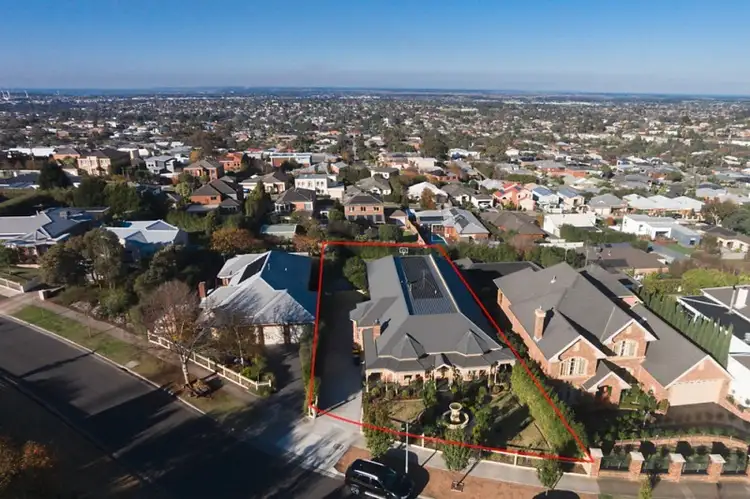 90 Grosvenor Drive, Wandana Heights VIC 3216