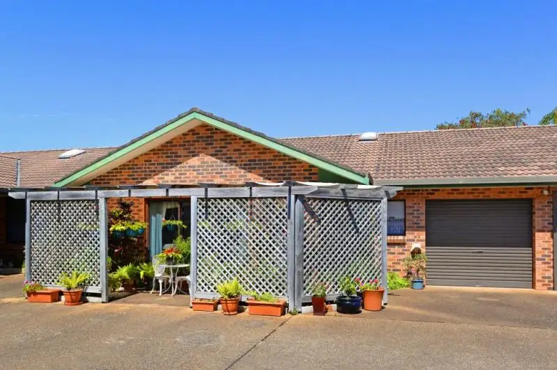Main view of Homely villa listing, 2/6 Leura Place, Port Macquarie NSW 2444