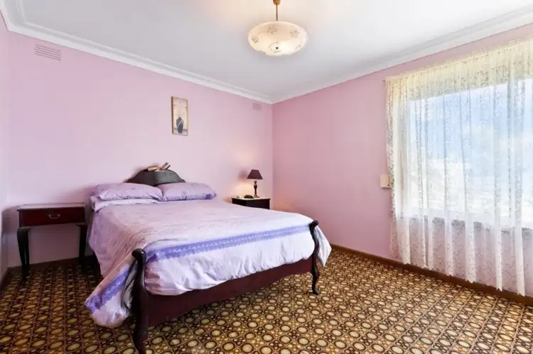 Fifth view of Homely house listing, 5 Kilmore Crescent, Dallas VIC 3047