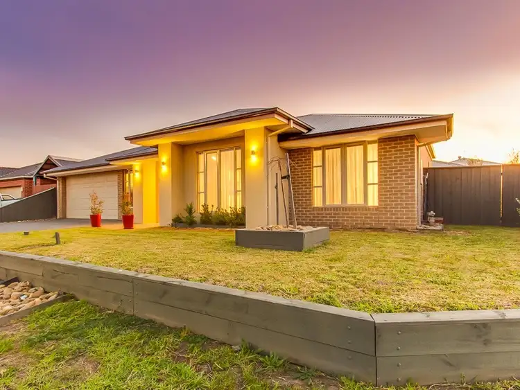 Second view of Homely house listing, 4 Trinity Place, Tarneit VIC 3029