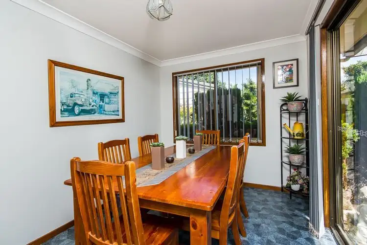 Fourth view of Homely house listing, 15 Stanley Close, Woodberry NSW 2322