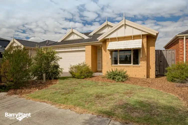 16 Banfield Place, Lyndhurst VIC 3975