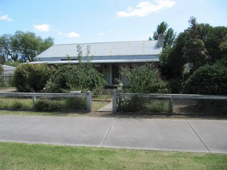 7 Dixon Street, Stratford VIC 3862