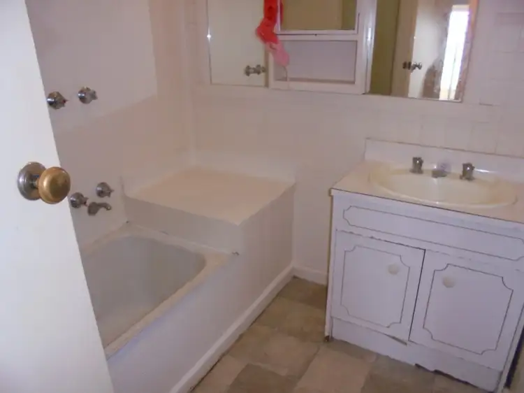 Seventh view of Homely house listing, 33 Latje Road, Robinvale VIC 3549
