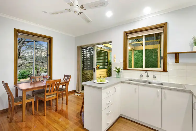 Fifth view of Homely house listing, 3 Saul Court, Greensborough VIC 3088