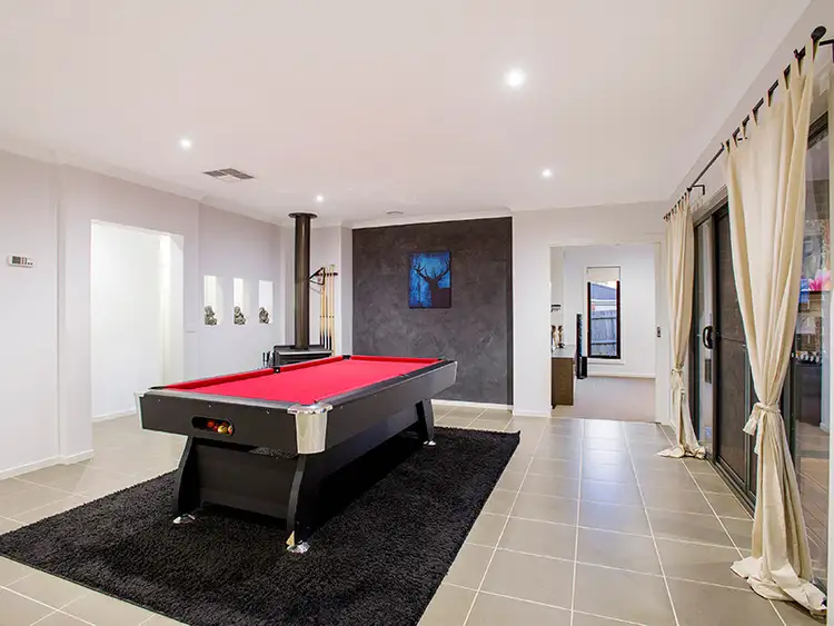 Sixth view of Homely house listing, 2 Cockatoo Court, Tarneit VIC 3029