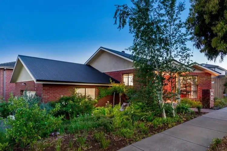 8 Centurion Court, Mulgrave VIC 3170