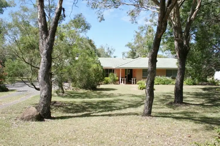6 Wilga Avenue, Oakey QLD 4401
