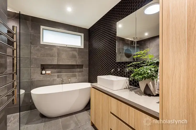 Sixth view of Homely house listing, 17 Volitans Avenue, Mount Eliza VIC 3930
