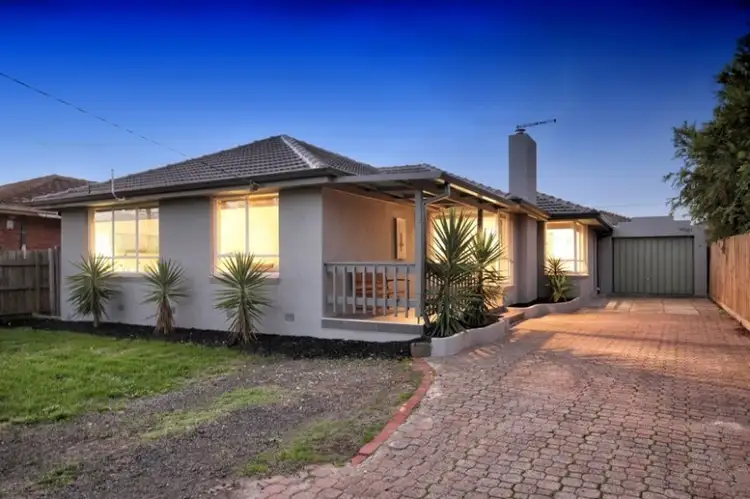 35 Christopher Crescent, Tullamarine VIC 3043