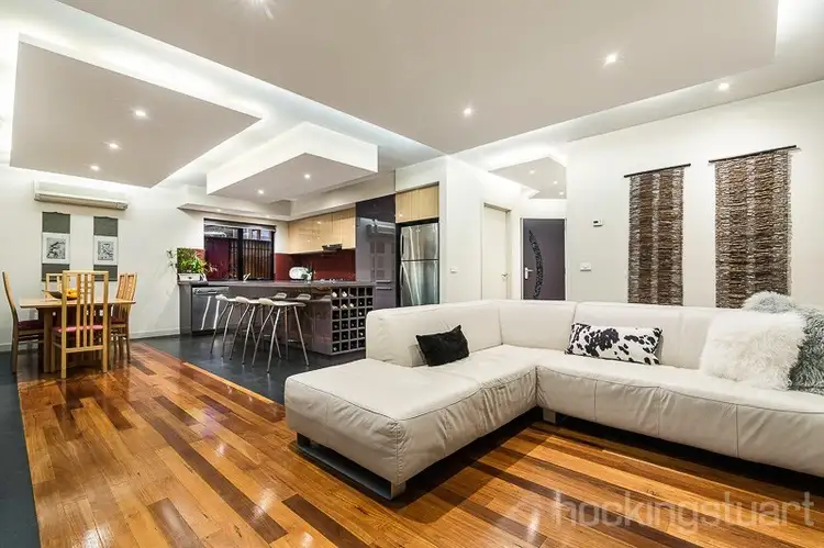 Second view of Homely unit listing, 2/7 Gordon Street, Bentleigh VIC 3204