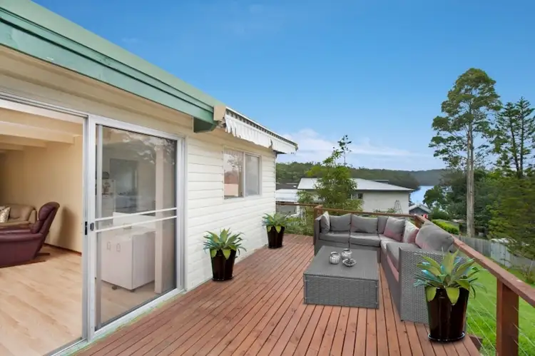 42 Kurrajong Crescent, Conjola Park NSW 2539