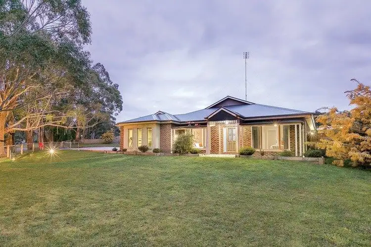 2 Longs Hill Road, Brown Hill VIC 3350