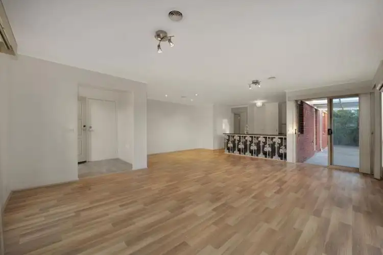 70 Dunvegan Drive, Kurunjang VIC 3337