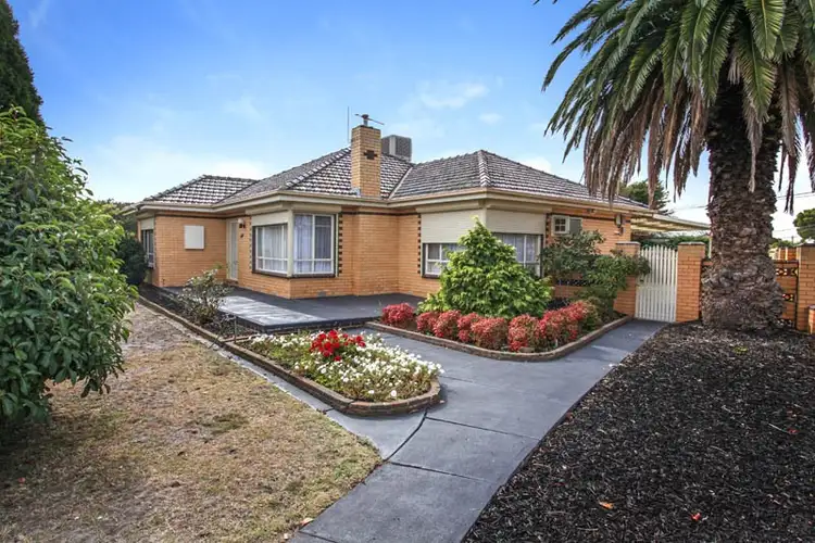 2 Marcia Street, Sunshine West VIC 3020