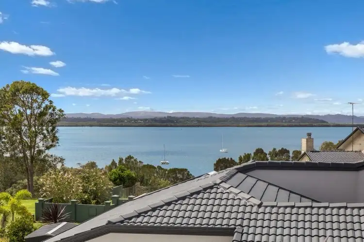3 Wilohurst Dr, Redland Bay QLD 4165