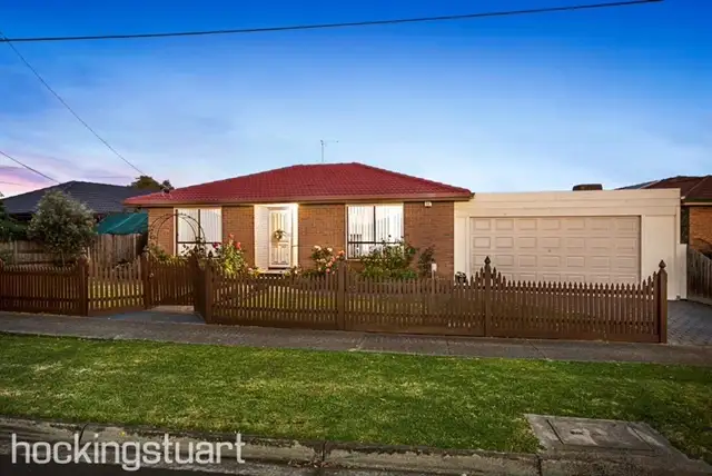 Second view of Homely house listing, 6 Horseshoe Crescent, Epping VIC 3076