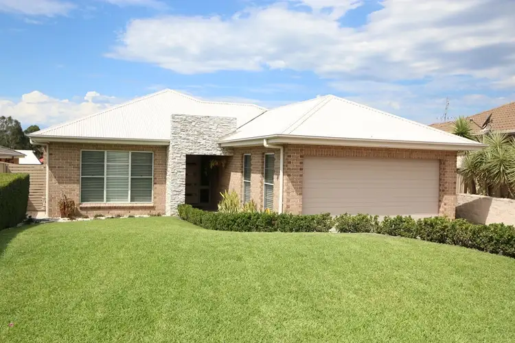 5 Carnarvon Circ, East Maitland NSW 2323