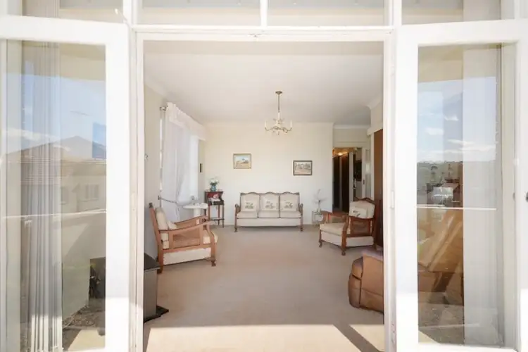 Second view of Homely unit listing, 2/11 Kidman St, Coogee NSW 2034