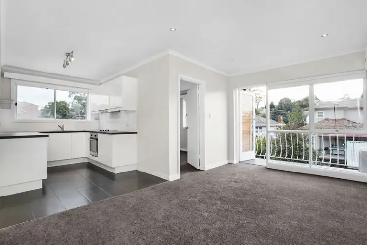Main view of Homely apartment listing, 3/564 Pascoe Vale Road, Pascoe Vale VIC 3044