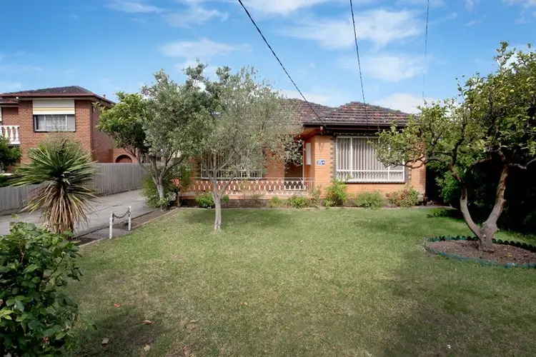 34 Tudor Road, Sunshine North VIC 3020