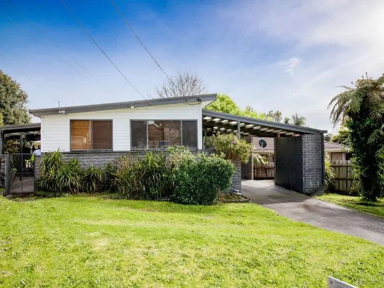 21 Coprosma Avenue, Frankston VIC 3199