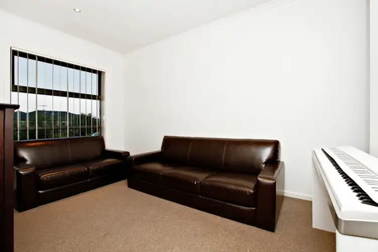 Seventh view of Homely house listing, 8 Bianca Boulevard, Tarneit VIC 3029