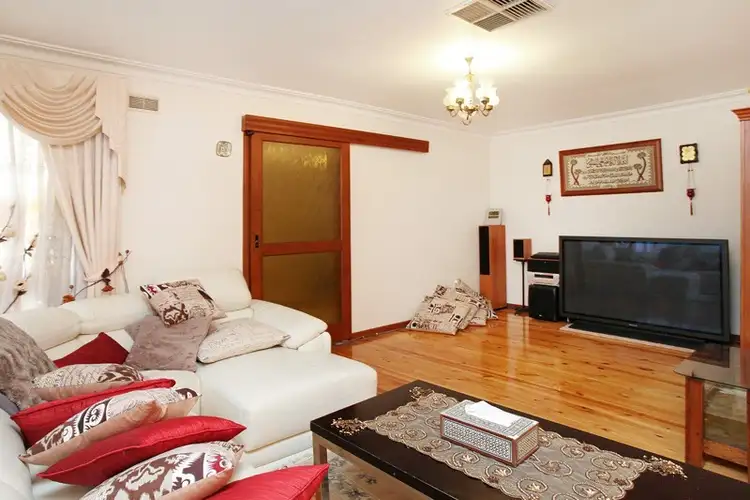 Fourth view of Homely house listing, 1 Maldon Court, Sunshine North VIC 3020