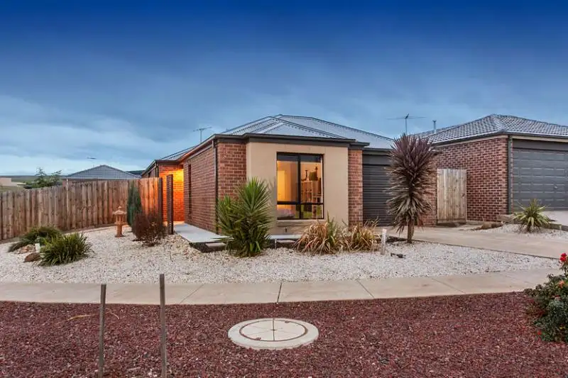Main view of Homely unit listing, 9 Ryder Close, Bacchus Marsh VIC 3340