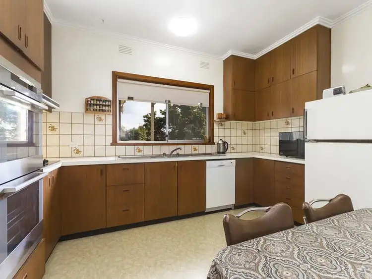Fifth view of Homely house listing, 17 Wave Avenue, Mount Waverley VIC 3149
