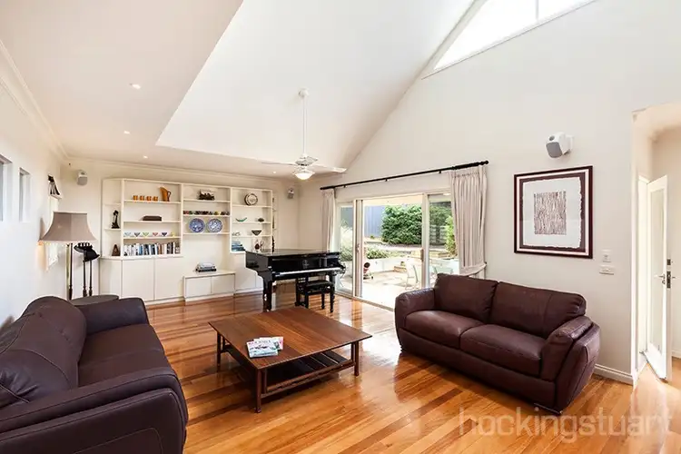Second view of Homely house listing, 6 Lae Court, Ashburton VIC 3147