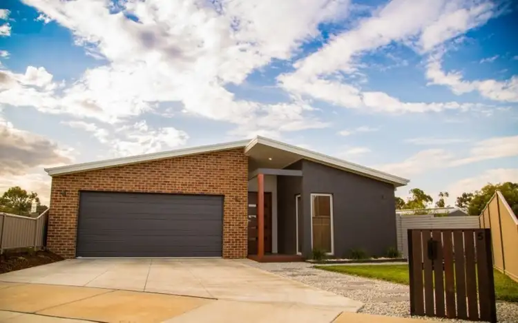 5 Coppola Court, Epsom VIC 3551
