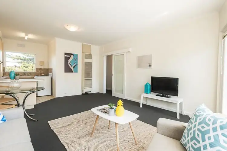 Sixth view of Homely apartment listing, 8/122 Beach Road, Parkdale VIC 3195