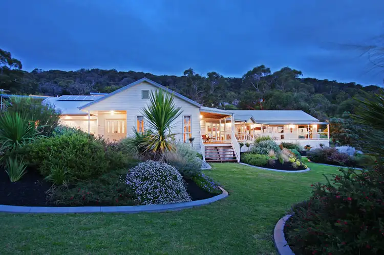 2 McLaren Court, Rosebud VIC 3939