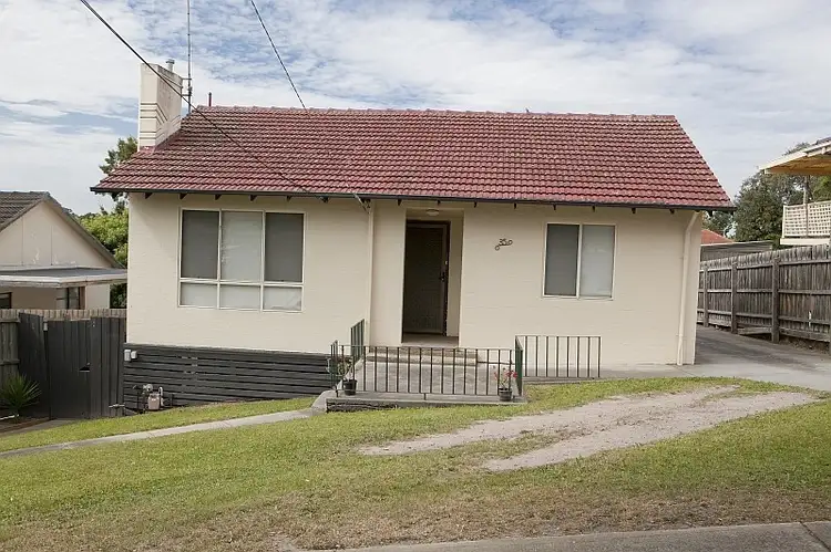35 Laurel Avenue, Doveton VIC 3177