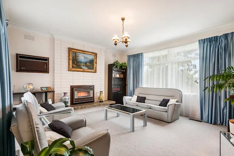 Second view of Homely house listing, 32 Bimbadeen Crescent, Yallambie VIC 3085