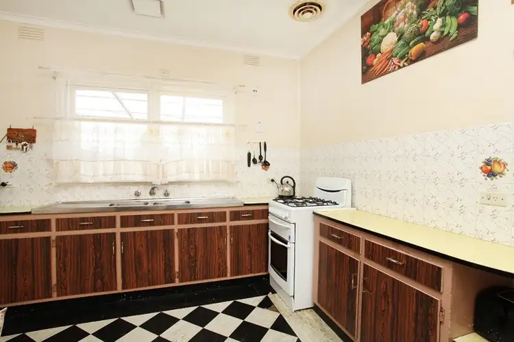Fourth view of Homely house listing, 2 Mentha Street, Sunshine West VIC 3020