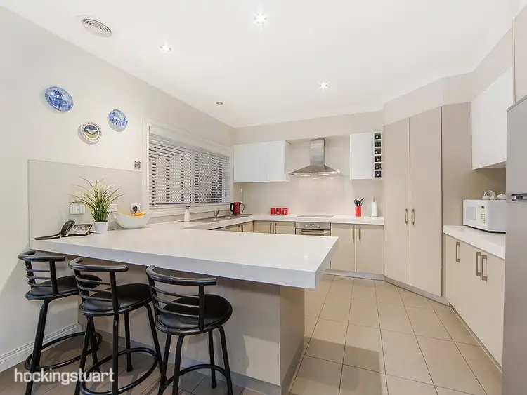 Sixth view of Homely house listing, 5 Jenny Court, Hillside VIC 3037