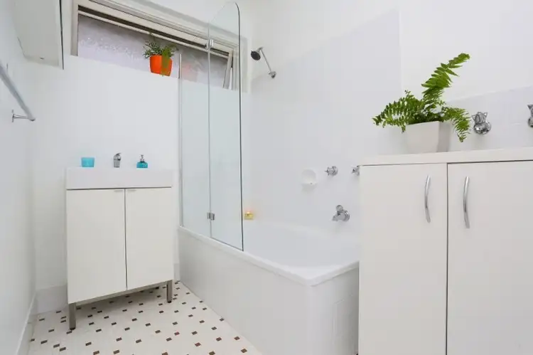 Fifth view of Homely apartment listing, 5/34 Bishop Street, Kingsville VIC 3012
