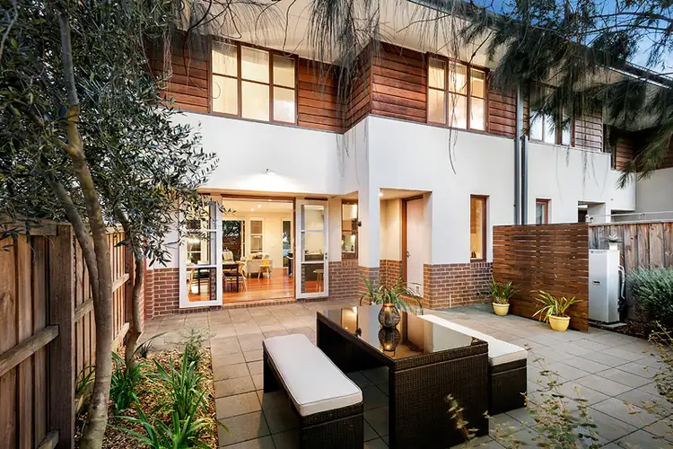 Main view of Homely house listing, 19 Springthorpe Boulevard, Macleod VIC 3085
