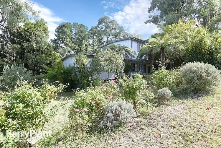 33 Bourke Street, Mount Evelyn VIC 3796